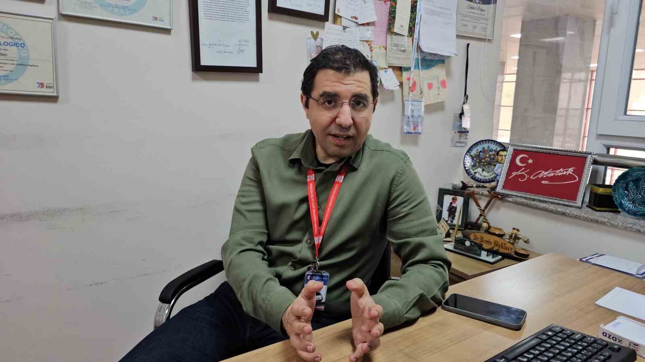 KULAK BURUN BOĞAZ BÖLÜMÜ ÖĞRETİM ÜYESİ DOÇ. DR. DENİZ BAKLACI