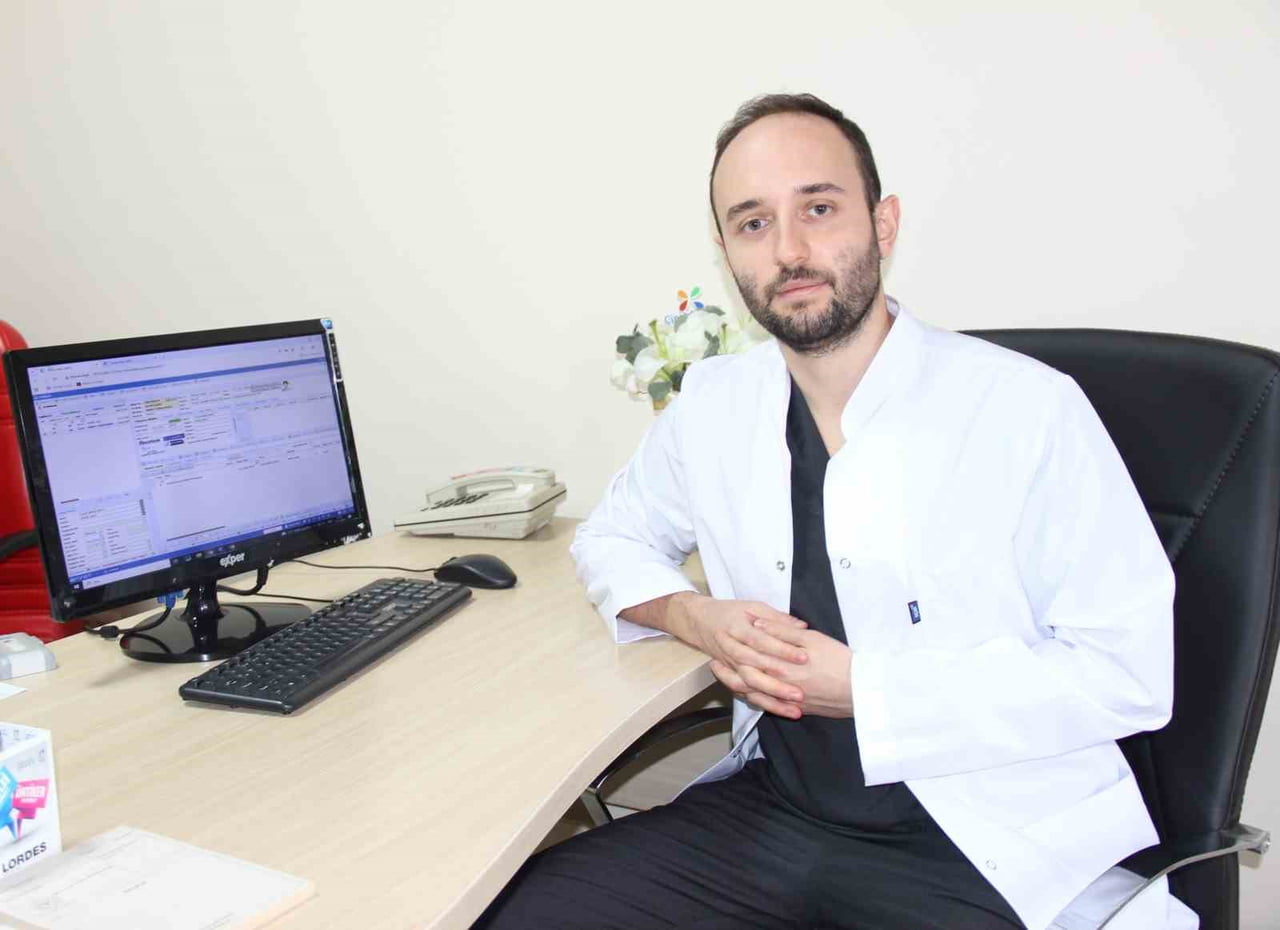 KULAK BURUN BOĞAZ HASTALIKLARI UZMANI OP. DR. BARIŞ ŞAPCI, TÜRKİYE’DE MİLYONLARCA KİŞİYİ ETKİLEYEN...