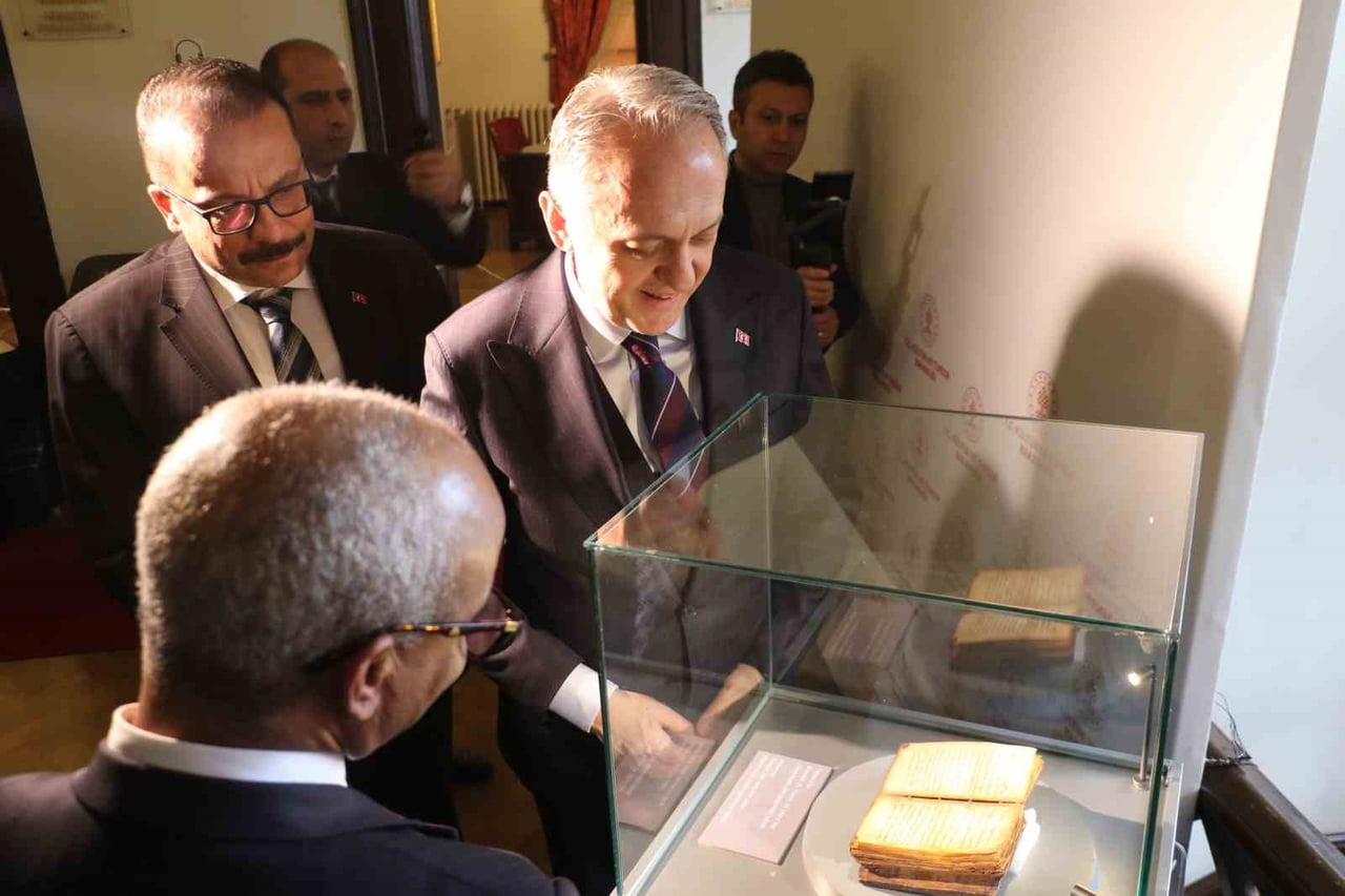 KÜLTÜR VE TURİZM BAKAN YARDIMCISI GÖKHAN YAZGI VE ETİYOPYA'NIN ANKARA BÜYÜKELÇİSİ ADEM MOHAMED...