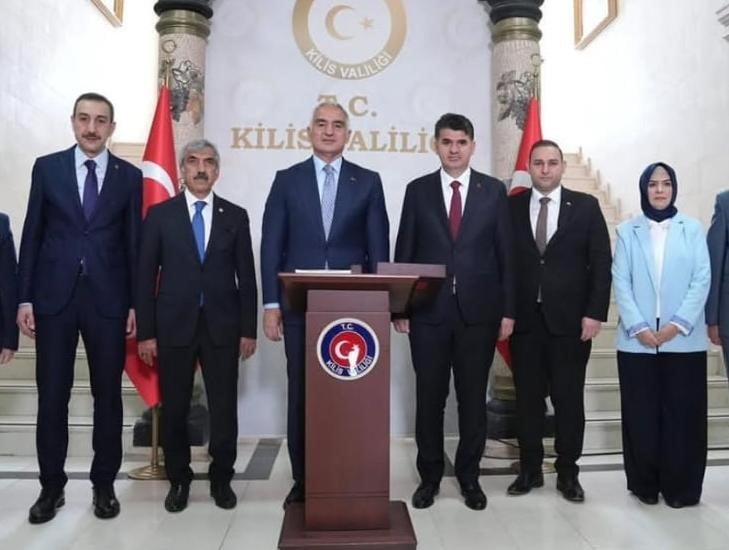 KÜLTÜR VE TURİZM BAKANI MEHMET NURİ ERSOY, BÖLGEDEKİ ATEŞ ÇEMBERİNİN İÇİNDE TÜRKİYE'NİN BİR HUZUR...