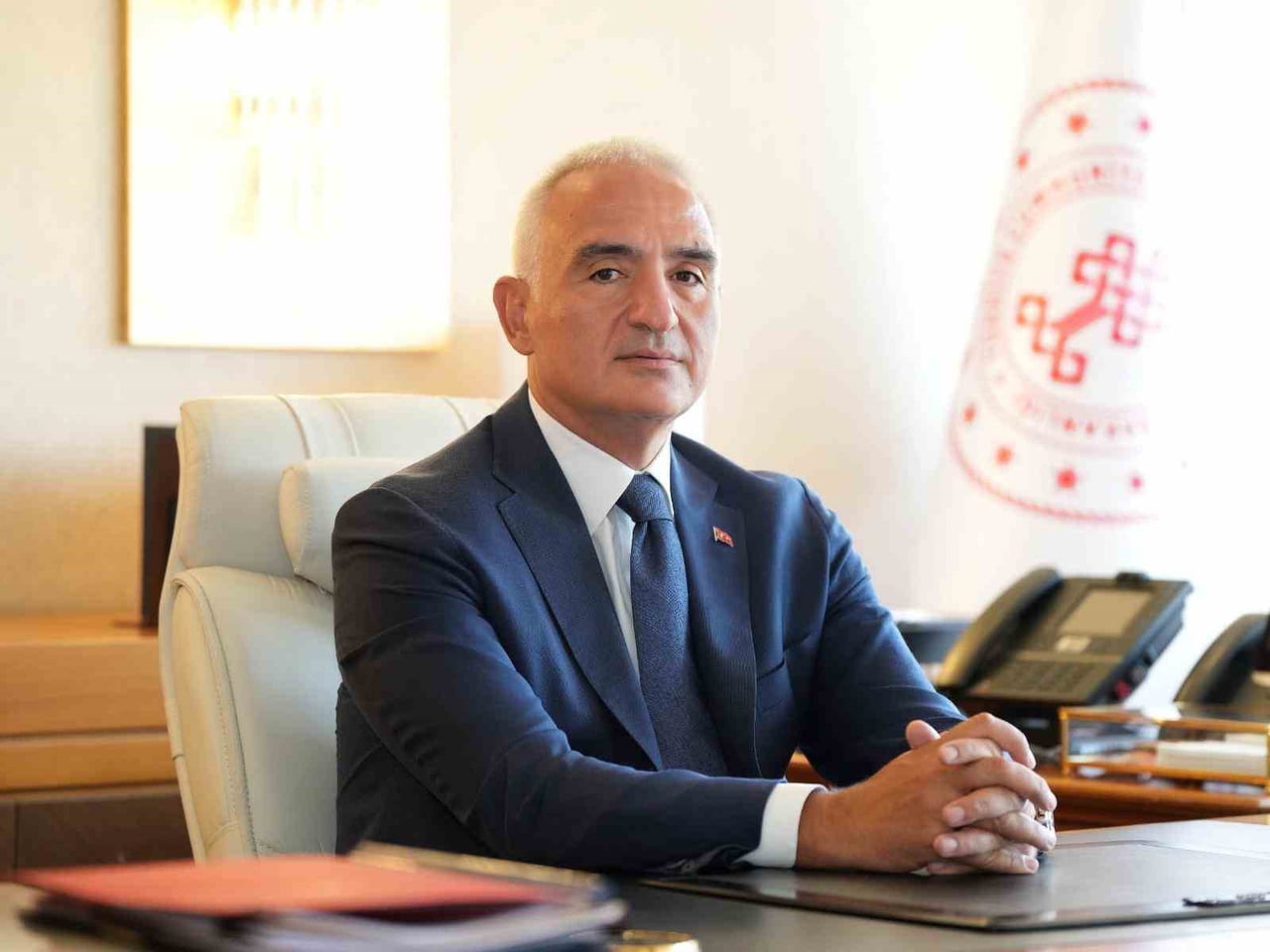 KÜLTÜR VE TURİZM BAKANI MEHMET NURİ ERSOY, SMYRNA ANTİK KENTİ KÖKENLİ MERMER HEYKEL BAŞININ...