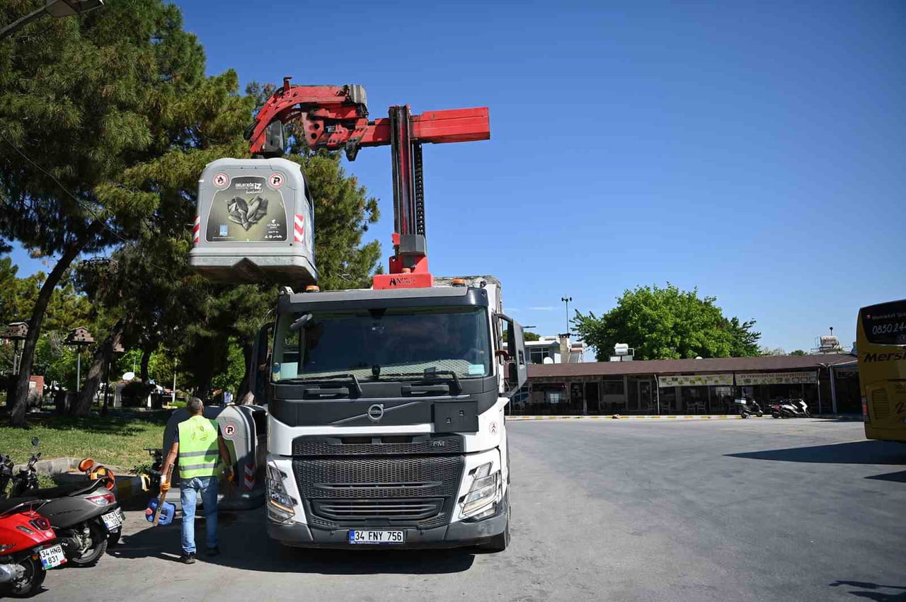 KUŞADASI BELEDİYESİ’NDEN ÇEVRE TEMİZLİĞİ ÇAĞRISI