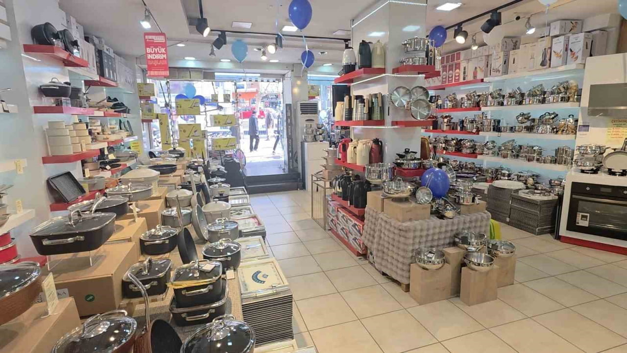 KÜTAHYA'DA ŞAMPİYONLUĞA ÖZEL KAMPANYA, 43 TL TAKSİTLE SATIŞ BAŞLADI