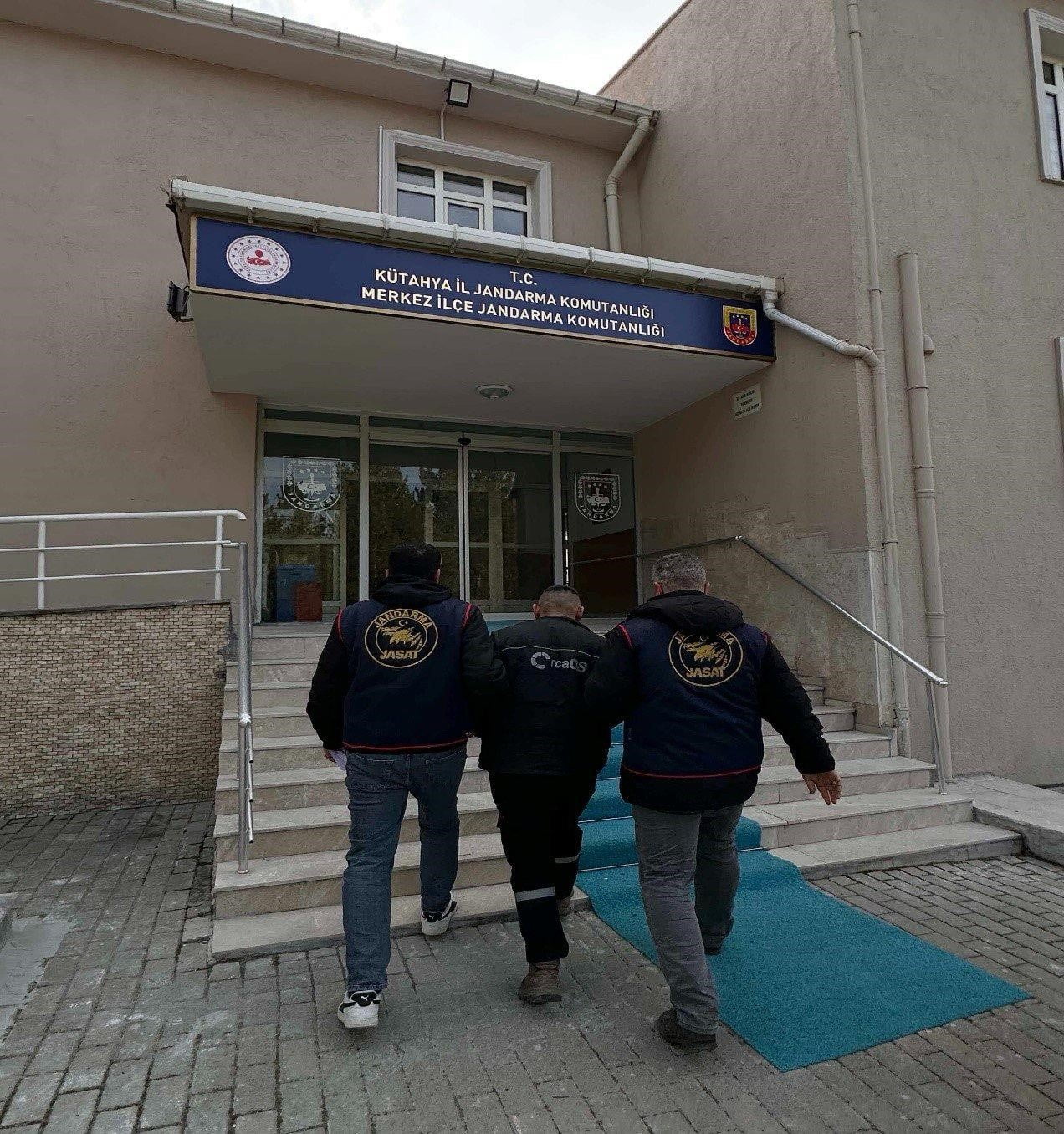 KÜTAHYA’DA ARANAN 97 ŞAHIS YAKALANDI