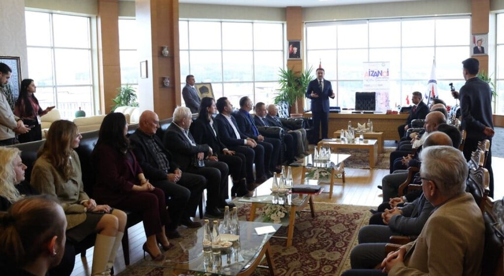 KÜTAHYA’DA, DUMLUPINAR ÜNİVERSİTESİ EV SAHİPLİĞİNDE DÜZENLENECEK OLAN 2. ULUSAL AİZANOİ SERAMİK VE...