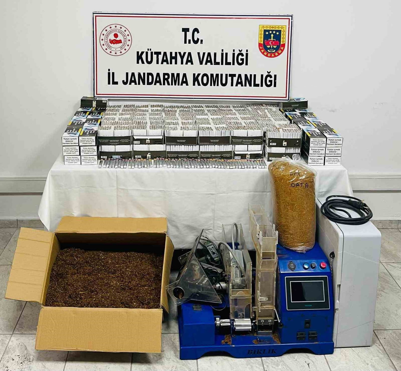 KÜTAHYA’DA KAÇAK TÜTÜN OPERASYONU