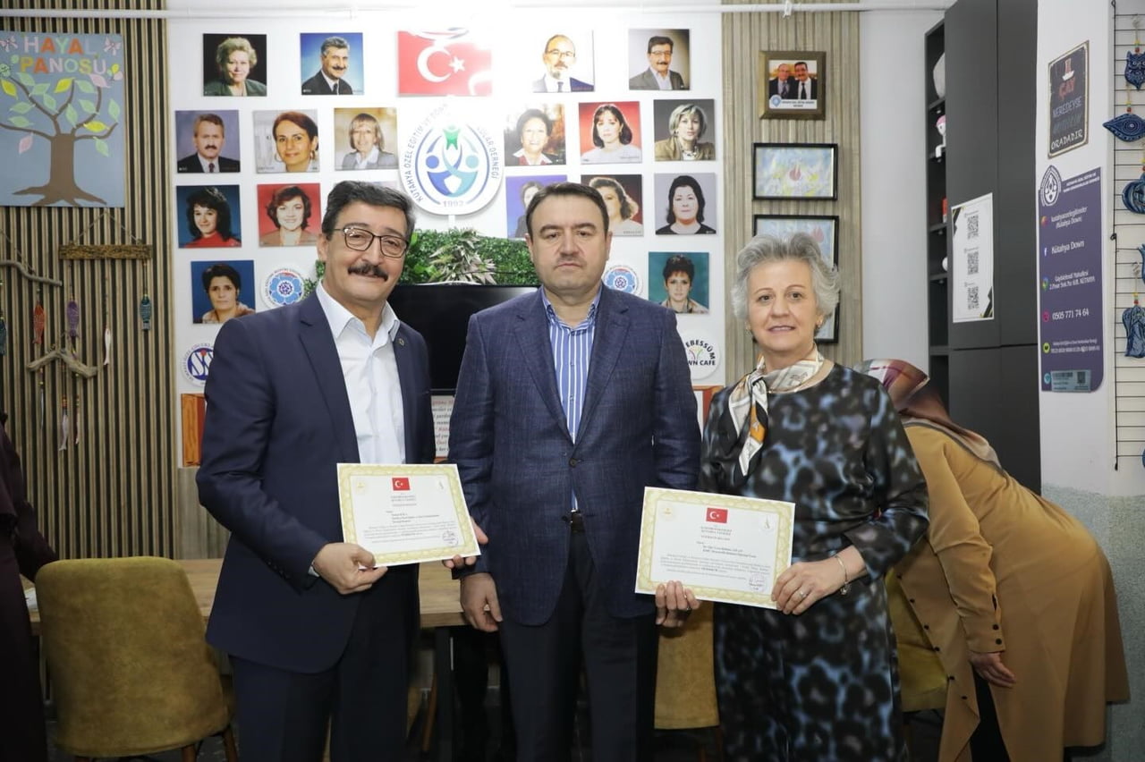 KÜTAHYA’DA "FARKLI DEĞİL, BİRLİKTE" PROJESİ HAYATA GEÇİRİLDİ