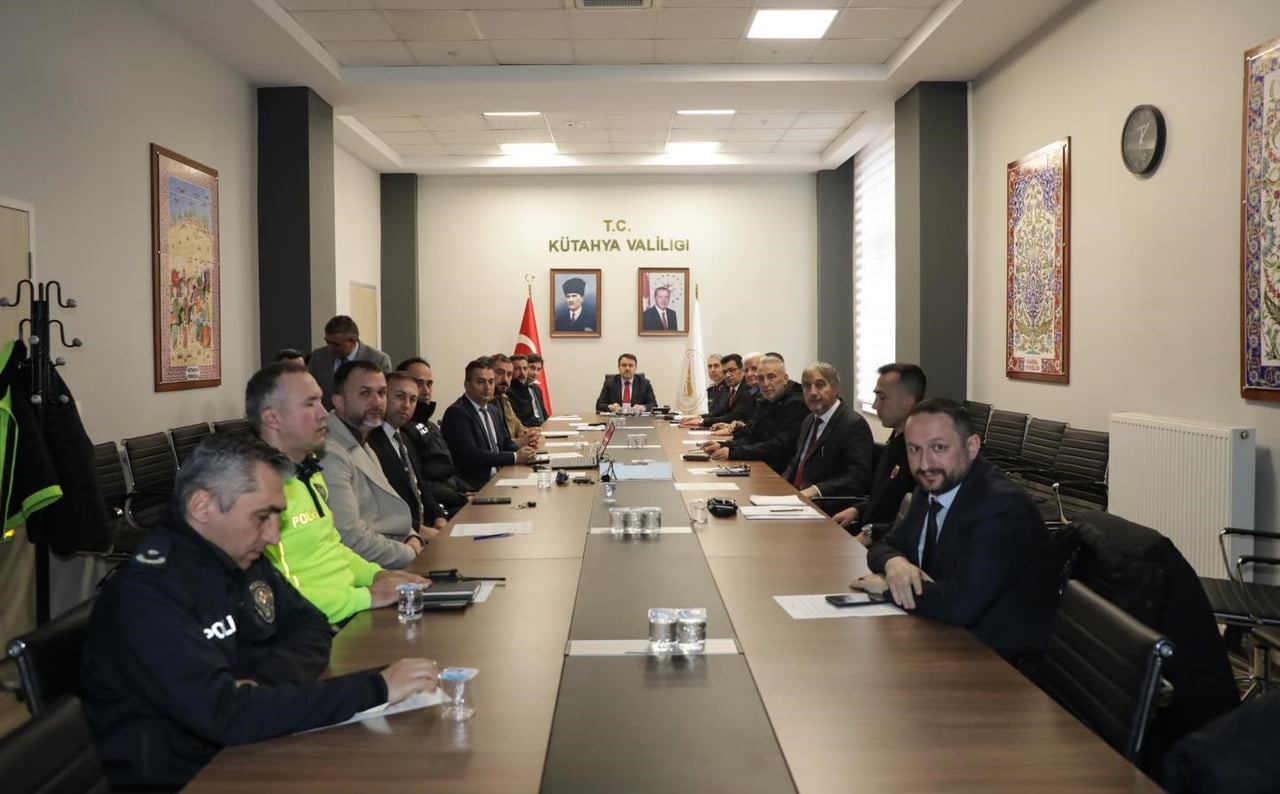 KÜTAHYA’DA SPOR GÜVENLİĞİ MASAYA YATIRILDI