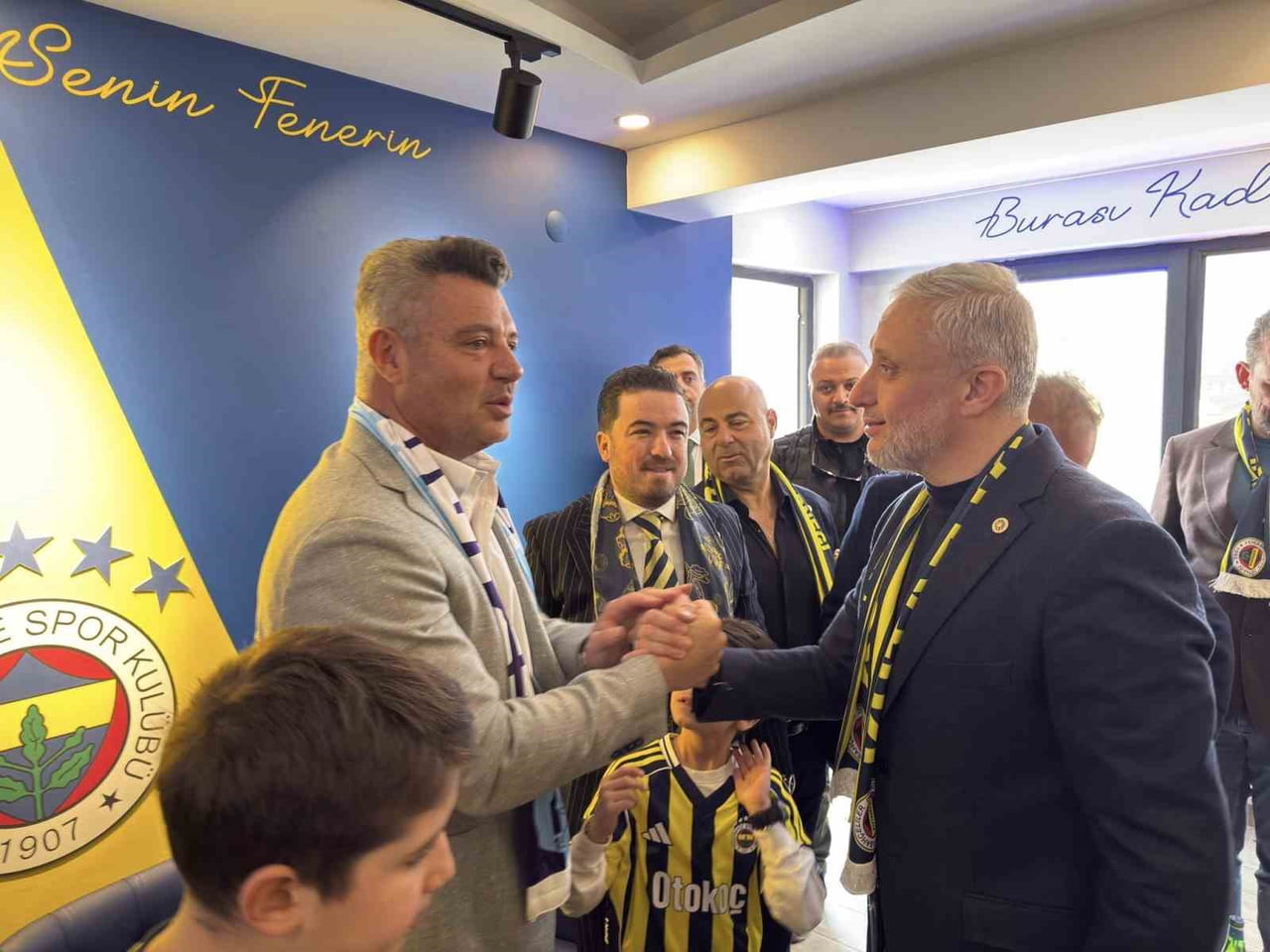 KÜTAHYA FENERBAHÇELİLER DERNEĞİ SADETTİN SARAN'IN KATILIMIYLA AÇILDI