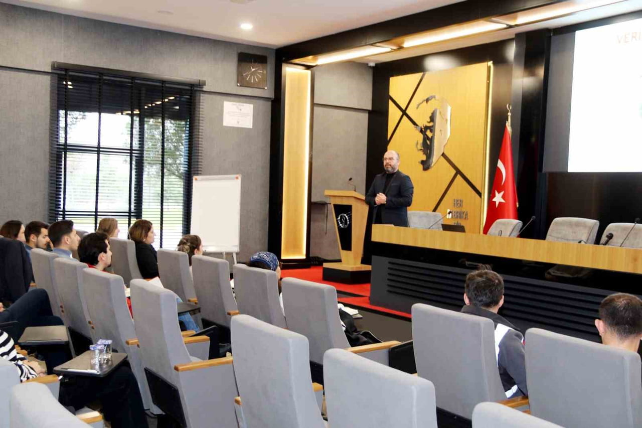 KÜTAHYA OSB’DE KVKK UYGULAMALARI EĞİTİMİ GERÇEKLEŞTİRİLDİ