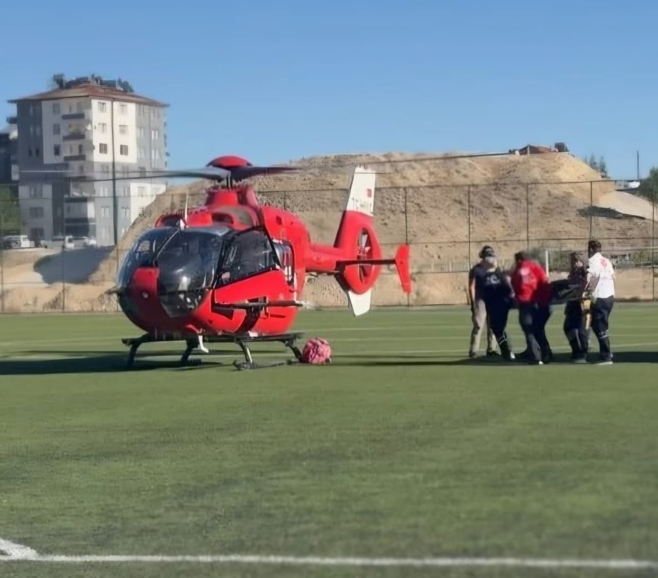 MALATYA’DA AMBULANS HELİKOPTER 78 YAŞINDAKİ HASTA İÇİN HAVALANDI