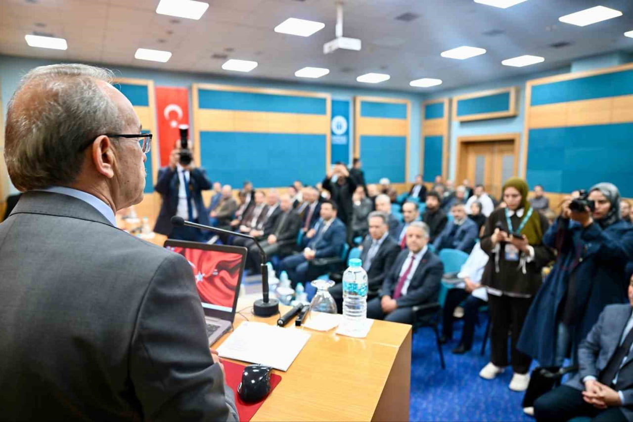 MALATYA’DA ÜNİVERSİTE YÖNETİCİLERİNE EĞİTİM PROGRAMI