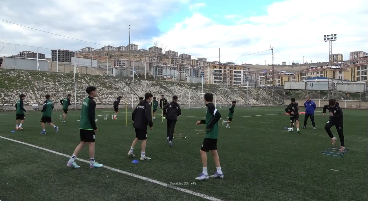 MALATYA YEŞİLYURTSPOR U14 TAKIMI TÜRKİYE ŞAMPİYONASI YOLUNDA