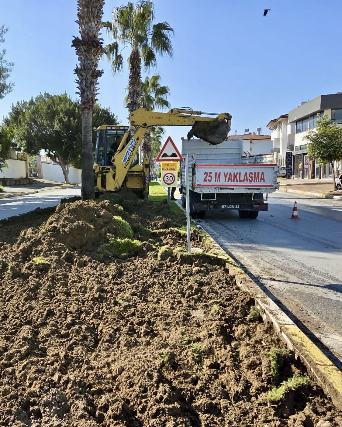 MANAVGAT BELEDİYESİ, YAKLAŞAN YAZ SEZONU ÖNCESİNDE TURİSTİK MAHALLELERDE BAKIM, ONARIM VE ÇEVRE...