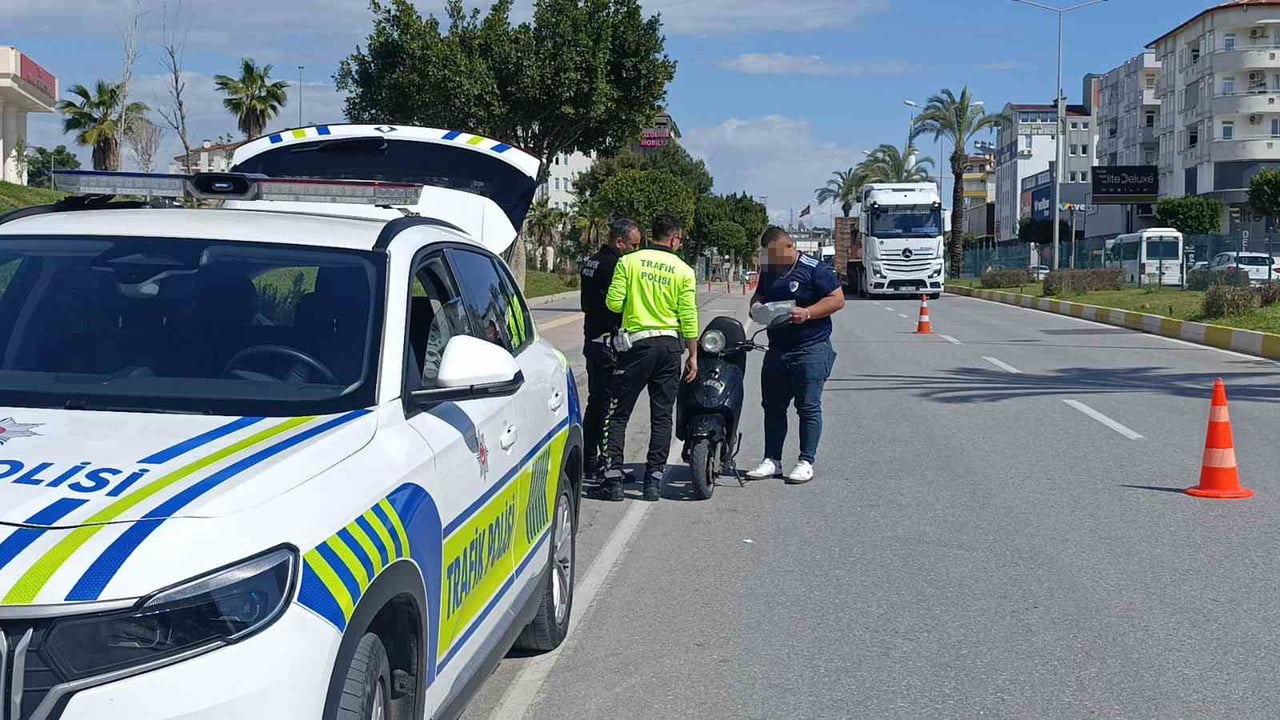 MANAVGAT’TA TRAFİK DENETİMİNDE DURDURULAN ELEKTRİKLİ BİSİKLETİN TESCİLSİZ OLDUĞU VE SÜRÜCÜSÜNÜN...