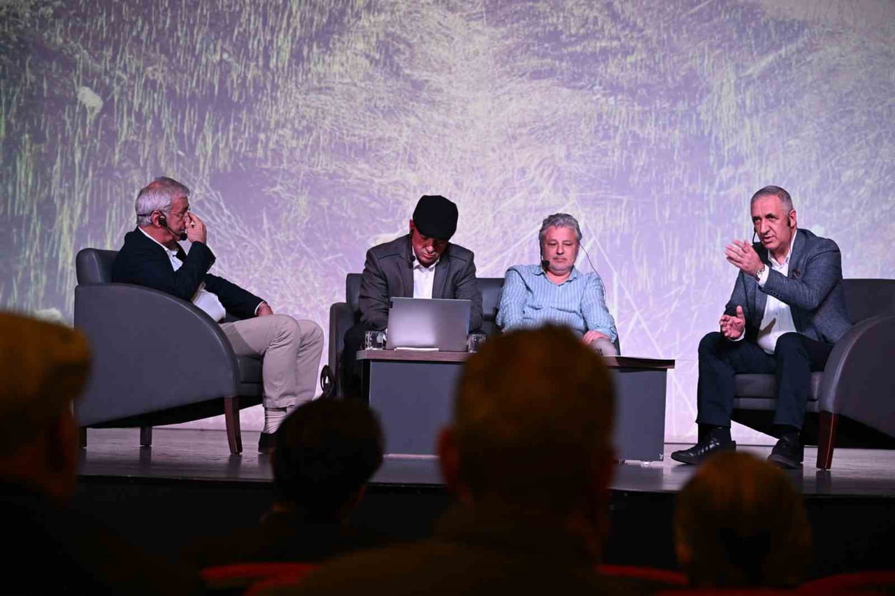 MANİSA’DA, GEDİZ NEHRİ’NDEKİ KİRLİLİĞE DİKKAT ÇEKMEK VE ÇÖZÜM YOLLARI ÜRETMEK AMACIYLA KAPSAMLI...