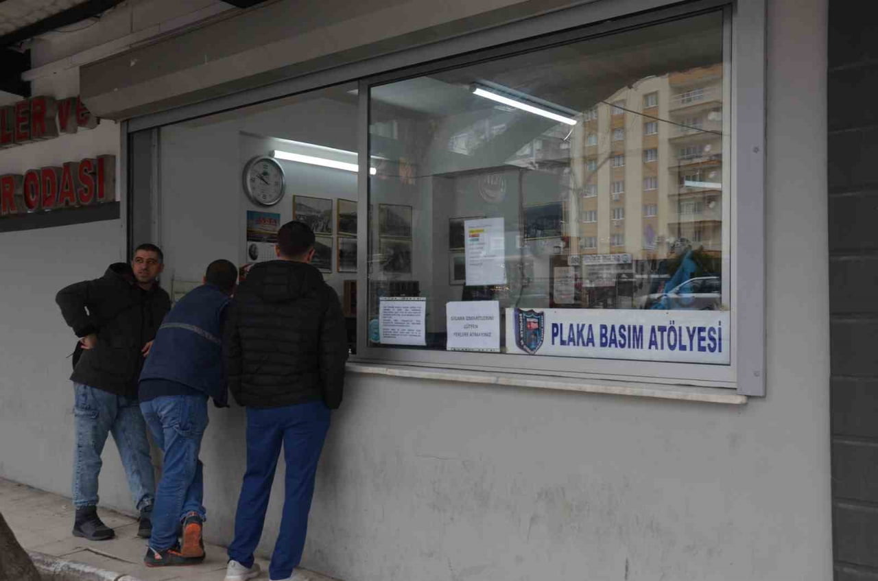 MANİSA’DA STANDART DIŞI OLARAK BİLİNEN "APP" (AMERİKAN PRESS PLAKA) KULLANIMINA YÖNELİK VERİLEN...