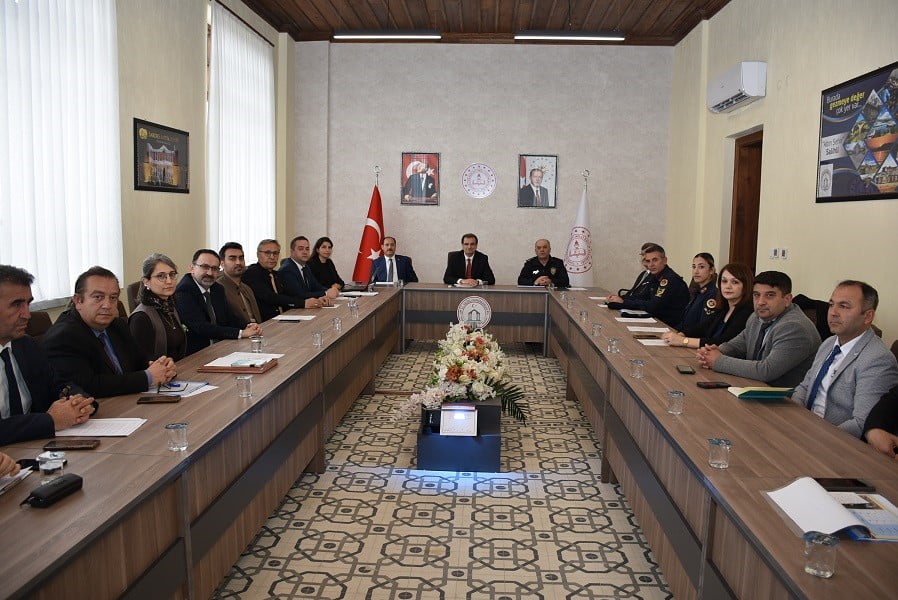 MANİSA’NIN SALİHLİ İLÇESİNDE BAĞIMLILIKLA MÜCADELE KAPSAMINDA YÜRÜTÜLEN ÇALIŞMALAR, DÜZENLENEN...