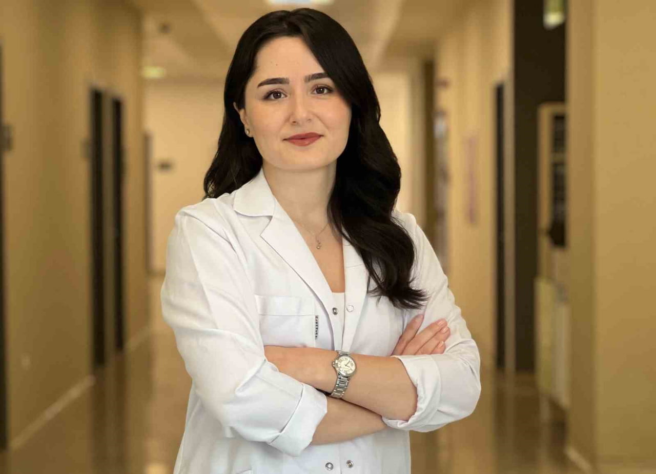 MANİSA ŞEHİR HASTANESİ’NDE, DÜNYA PARKİNSON HASTALIĞI GÜNÜ KAPSAMINDA VATANDAŞLARI BİLİNÇLENDİRMEK...