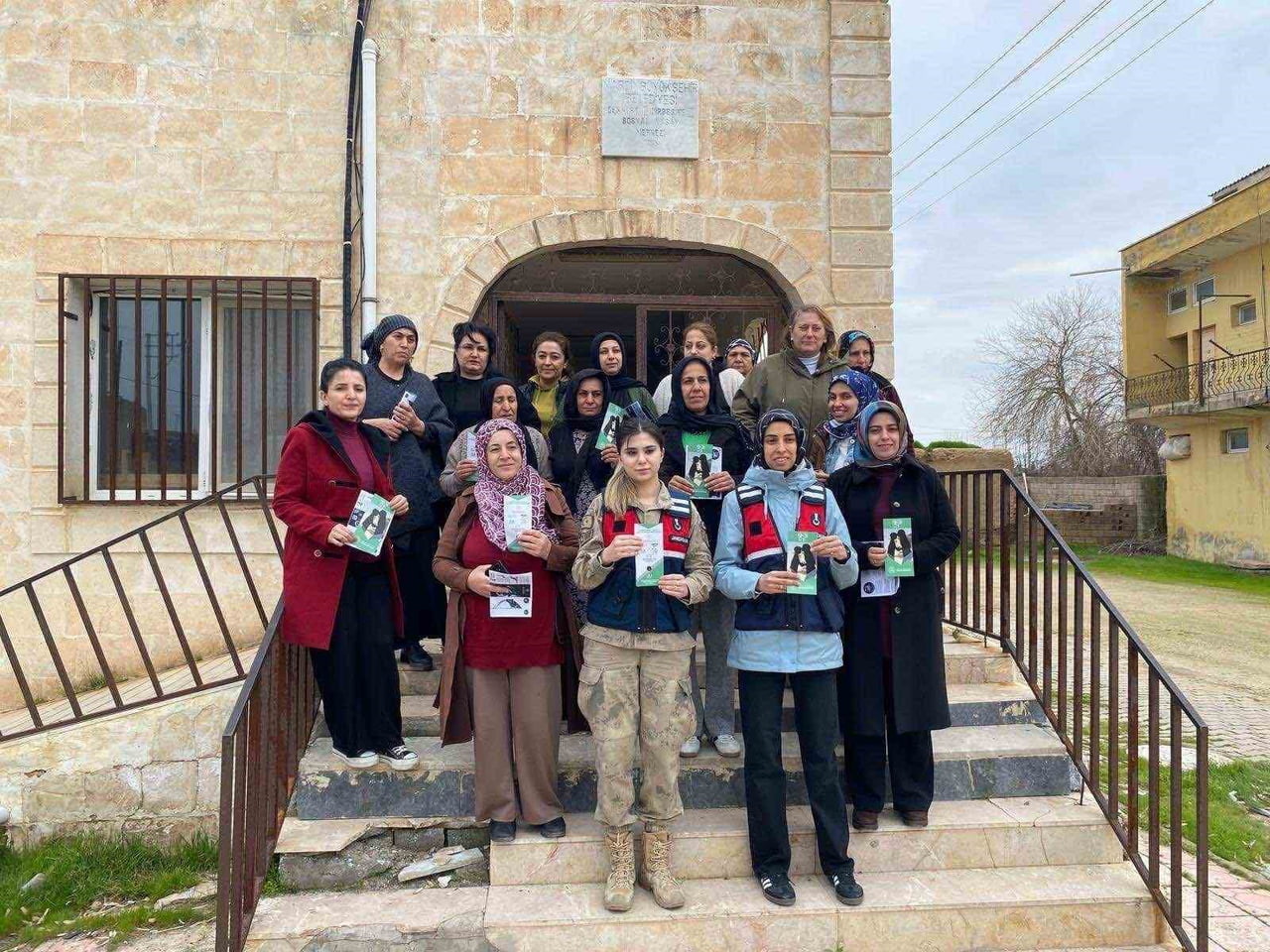 MARDİN’DE, JANDARMA EKİPLERİ TARAFINDAN YÜRÜTÜLEN ÇALIŞMALAR KAPSAMINDA, ANNE VE ANNE ADAYLARINA...