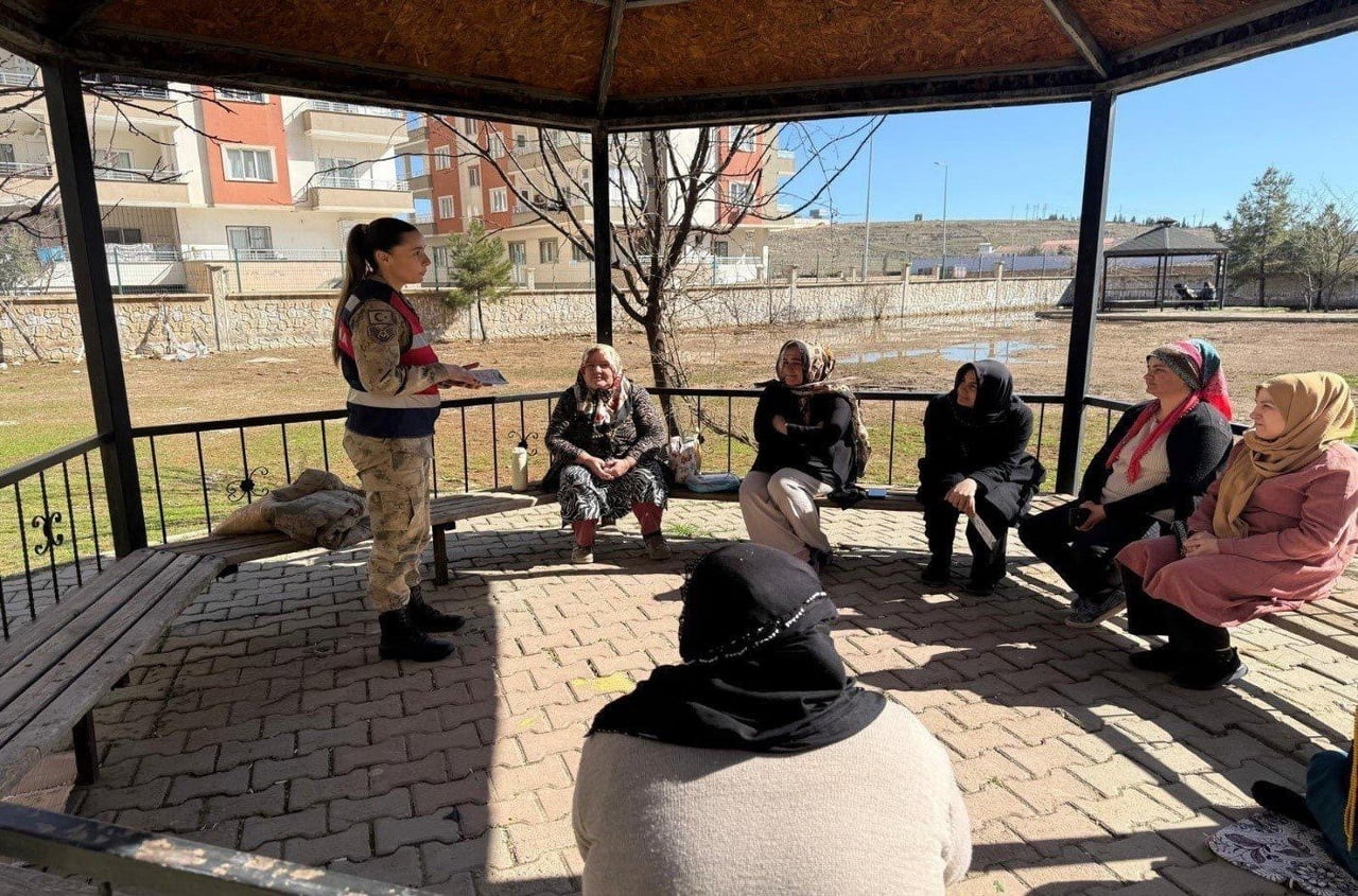 MARDİN İL JANDARMA KOMUTANLIĞINDAN YAPILAN AÇIKLAMADA, NARKOTİK SUÇLARLA MÜCADELE ŞUBE MÜDÜRLÜĞÜ...