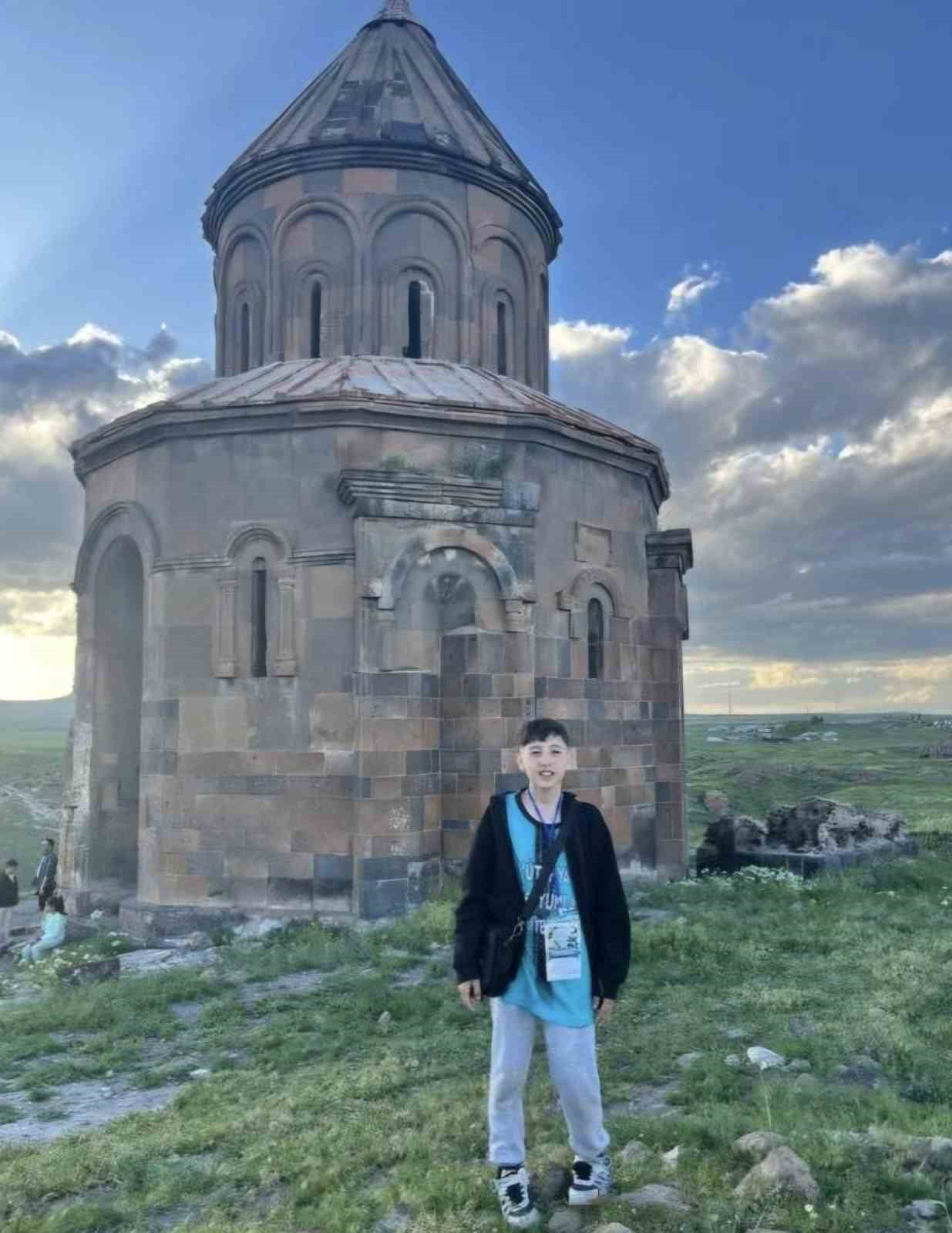 MATEMATİK OLİMPİYATI ÖN ELEME SINAVINDA TÜRKİYE DÖRDÜNCÜSÜ EMET’TEN