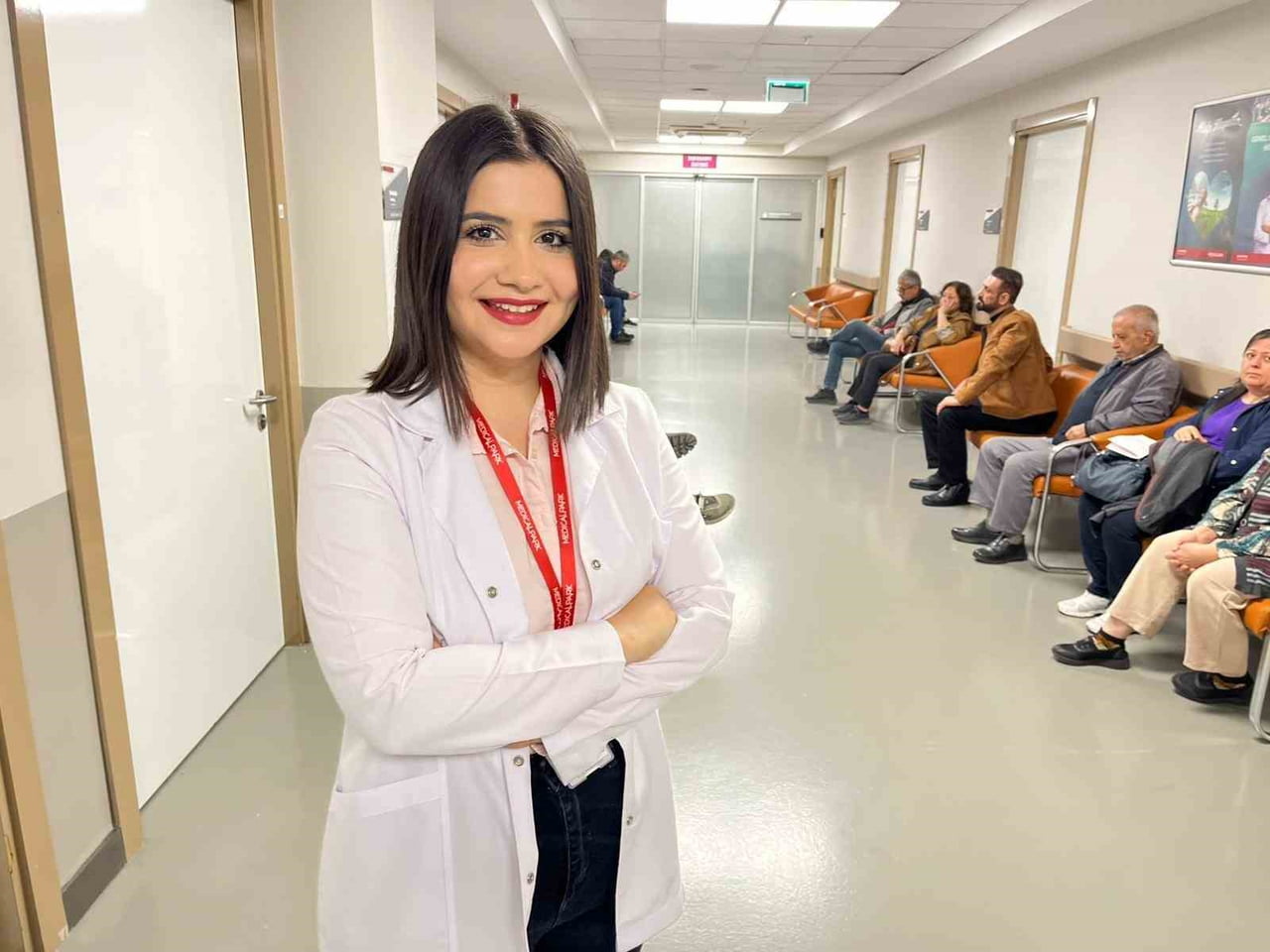 MEDİCAL PARK İZMİR HASTANESİ GÖĞÜS HASTALIKLARI UZMANI DR. ECEM KADIKÖY