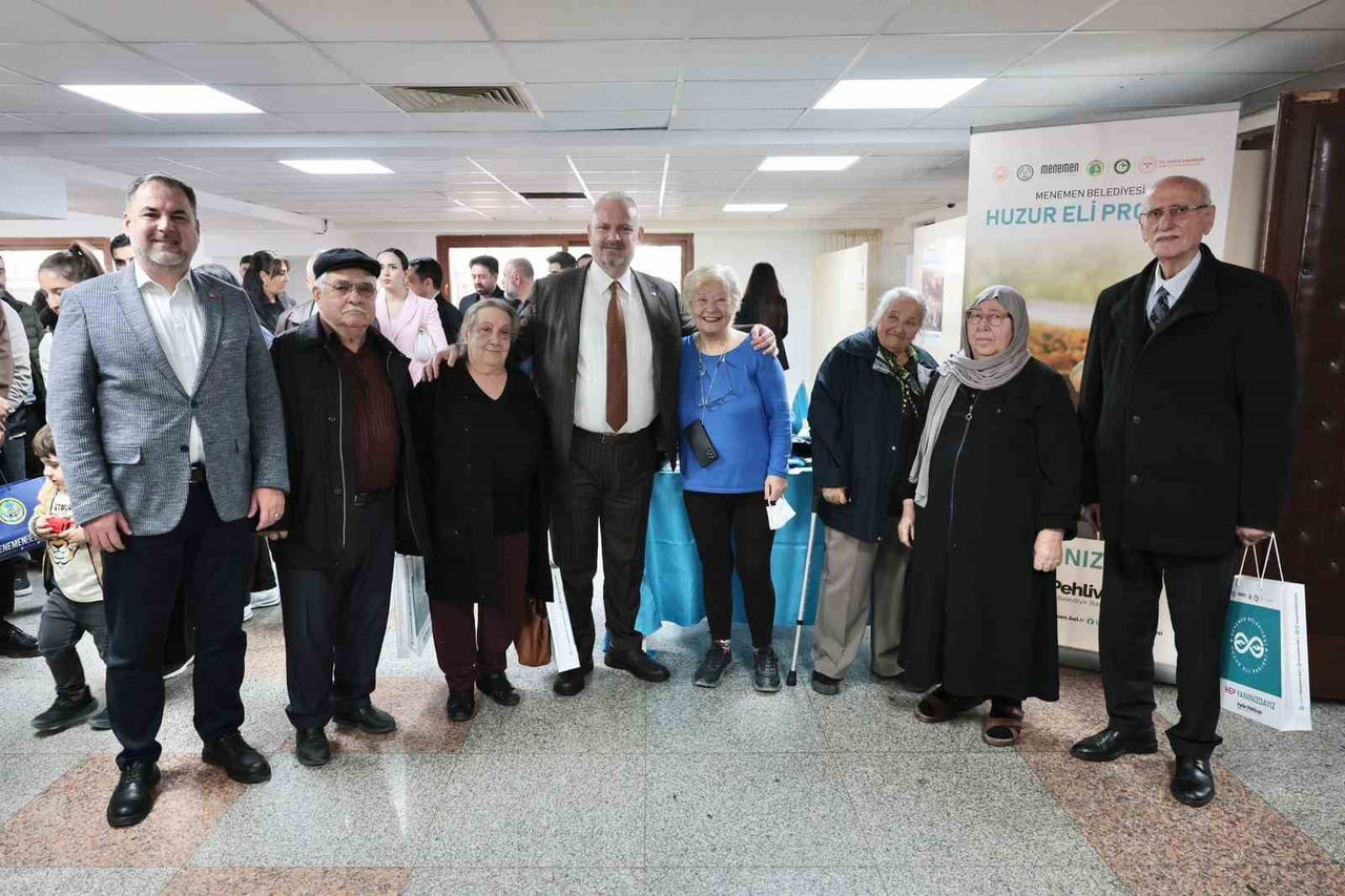 MENEMEN BELEDİYESİ, İLÇENİN ÇINARLARI İÇİN YENİ BİR ADIM DAHA ATTI. HUZUR ELİ PROJESİ (HEP...