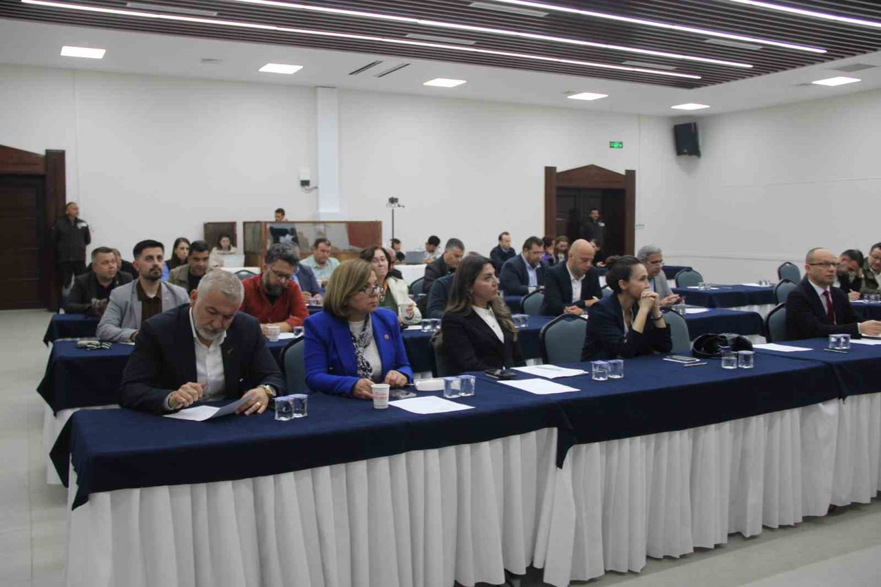 MENTEŞE BELEDİYE MECLİSİ’NDE ALINAN KARARLA, MUĞLA’DA EĞİTİM HAYATINA KATKI SUNAN CUMHURİYET...