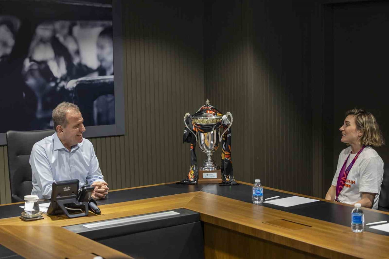 MERSİN BÜYÜKŞEHİR BELEDİYE BAŞKANI VAHAP SEÇER, EUROCUP ŞAMPİYONU ÇBK MERSİN’İ AĞIRLAYARAK...