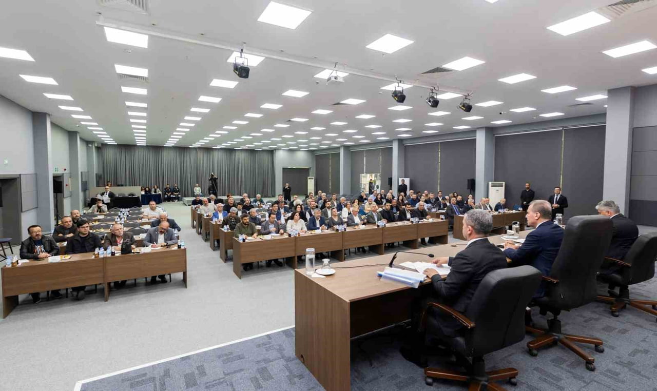 MERSİN BÜYÜKŞEHİR BELEDİYE BAŞKANI VAHAP SEÇER, ‘KENT KATILIMI BULUŞMALARI’NIN 8. SERİSİNİN İKİNCİ...