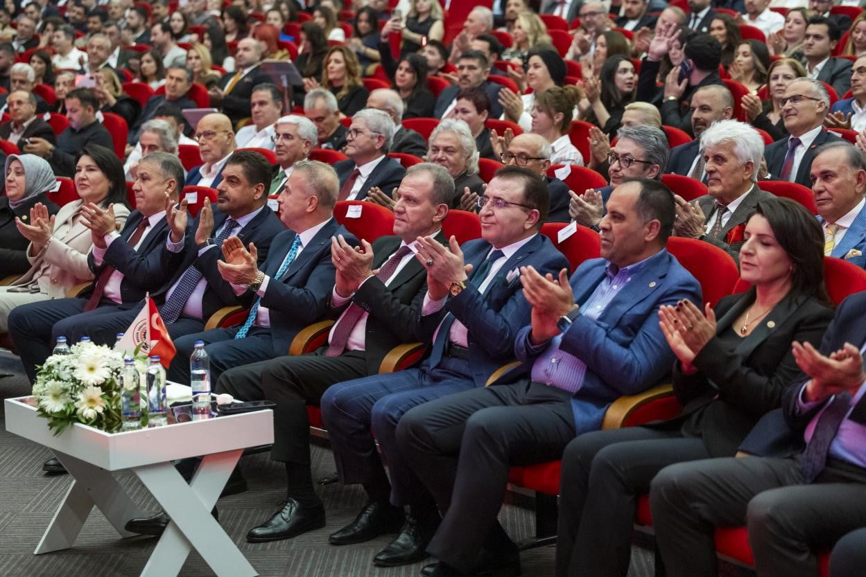 MERSİN BÜYÜKŞEHİR BELEDİYE BAŞKANI VAHAP SEÇER, MESİAD’IN 35. YIL ETKİNLİĞİNDE YAPTIĞI KONUŞMADA...