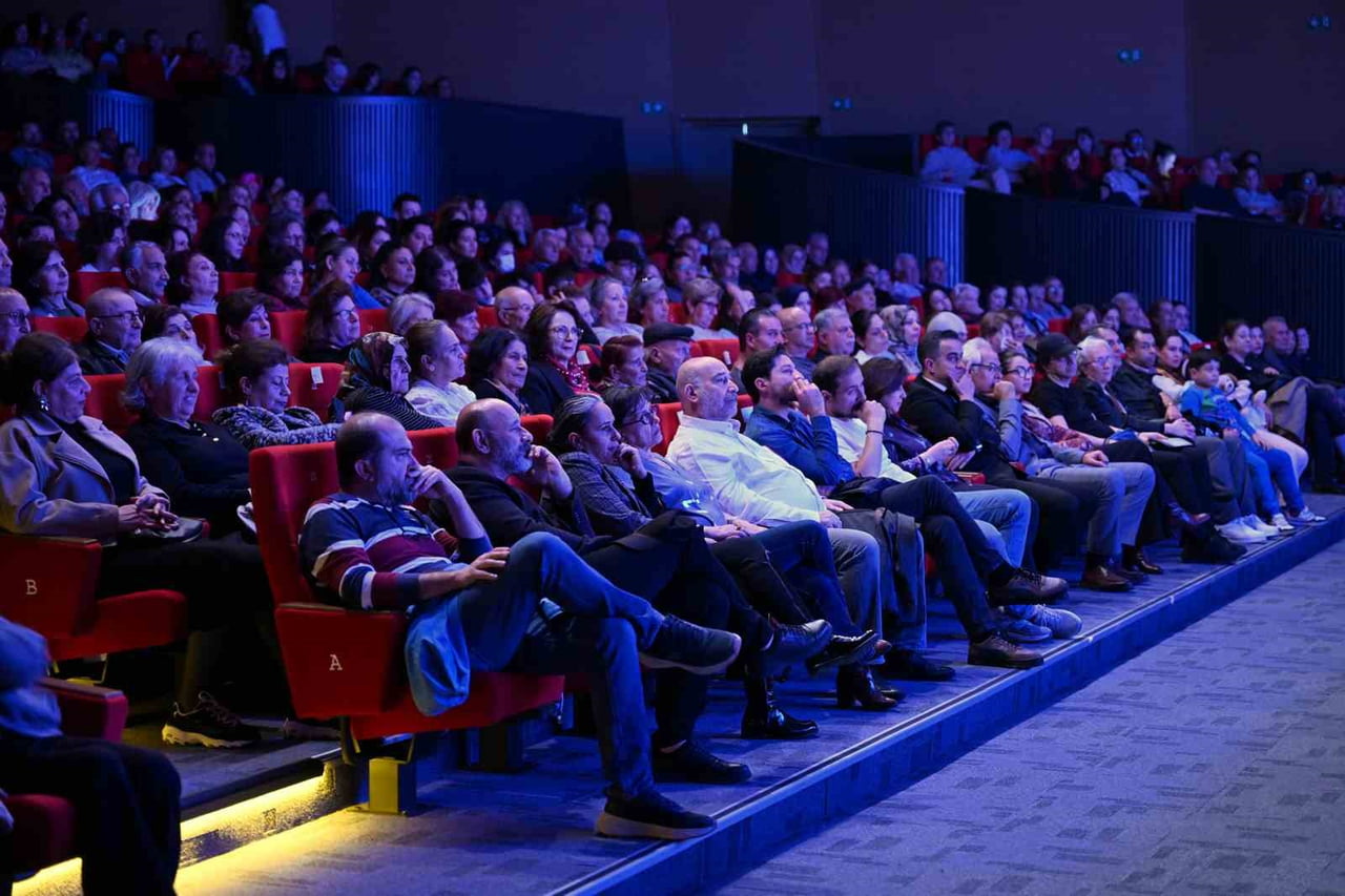 MERSİN’DE ‘27 MART DÜNYA TİYATRO GÜNÜ’ KAPSAMINDA DÜZENLENEN '5 GÜN 5 OYUN' SEÇKİSİYLE FARKLI...