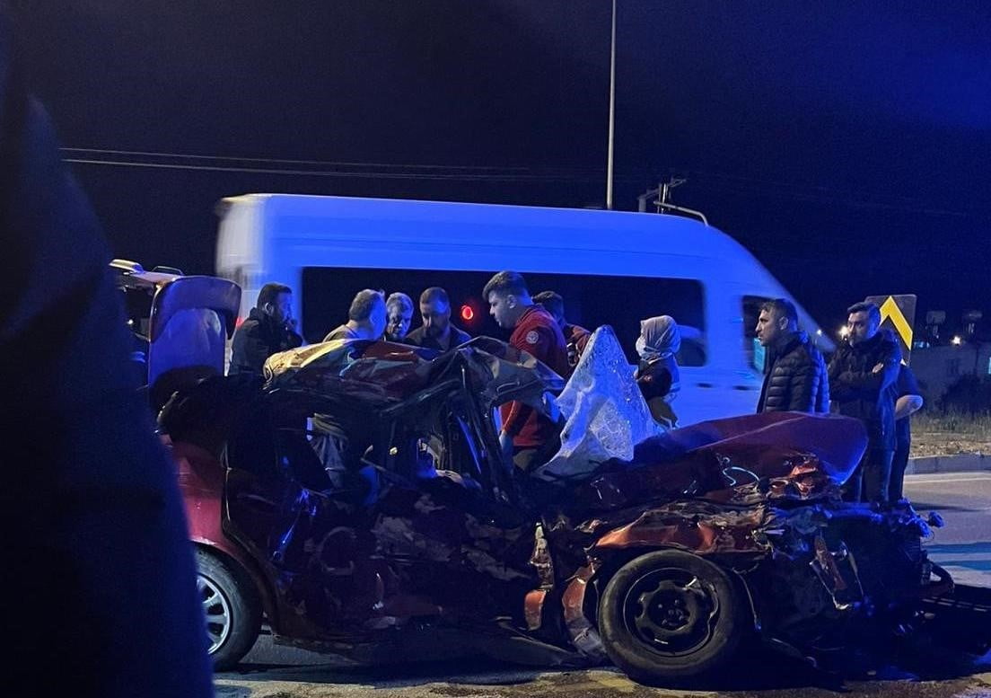 MERSİN’İN SİLİFKE İLÇESİNE BAĞLI TAŞUCU MAHALLESİ’NDE MEYDANA GELEN TRAFİK KAZASINDA 1 KİŞİ...