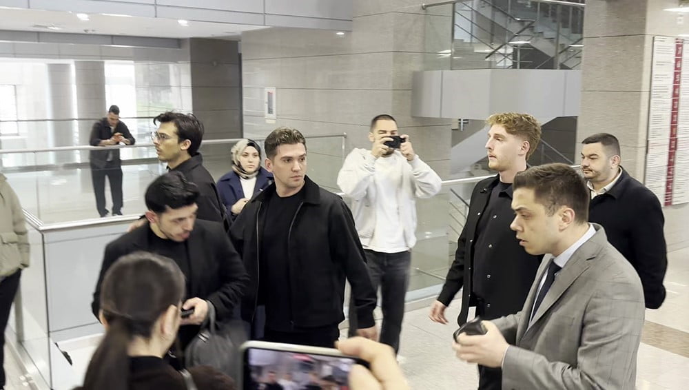 METEHAN BALTACI DESTEK İÇİN ADLİYEYE GELDİ.