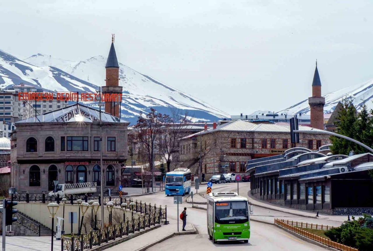 METEOROLOJİ 12. BÖLGE MÜDÜRLÜĞÜ, ÖZELLİKLE YÜKSEK KESİMLERDE KARLA KARIŞIK YAĞMUR VE KAR YAĞIŞI...