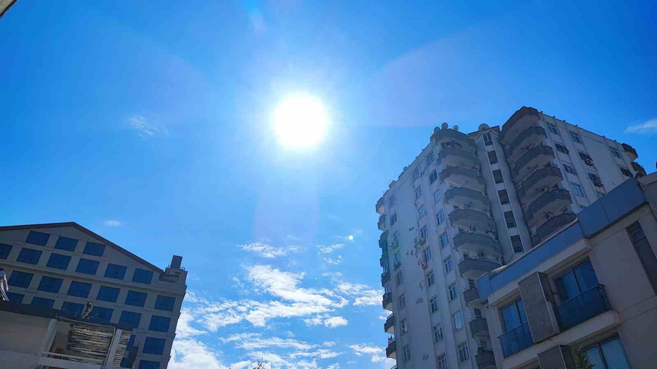 METEOROLOJİ GENEL MÜDÜRLÜĞÜ VERİLERİNE GÖRE ADANA’DA HAVA SICAKLIKLARI HAFTA ORTASINDAN İTİBAREN...