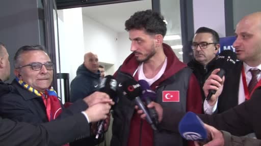 Milli futbolcu Samet Akaydin, FIFA Dünya Kupası'na gittikleri için çok mutlu ve gururlu...