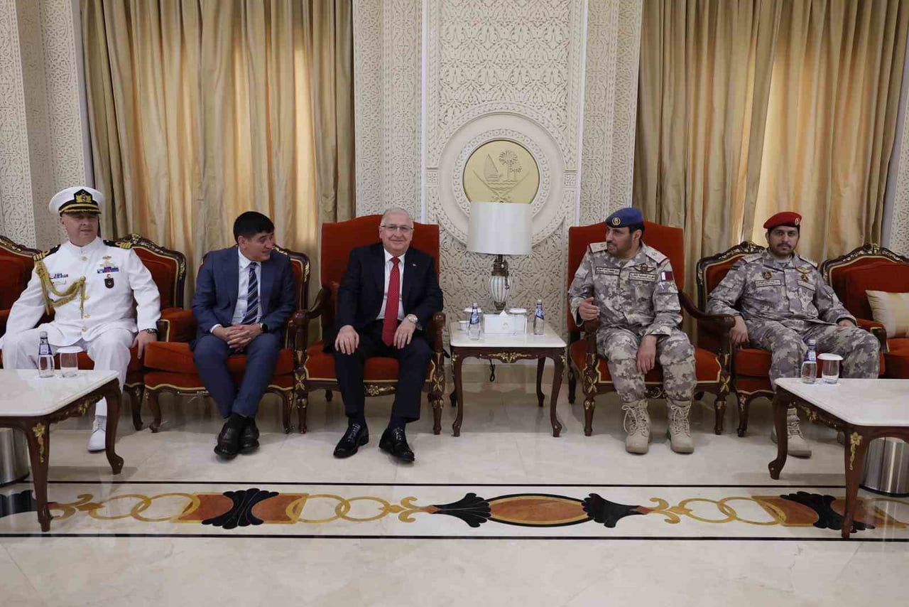 MİLLİ SAVUNMA BAKANI GÜLER, KATAR’DA