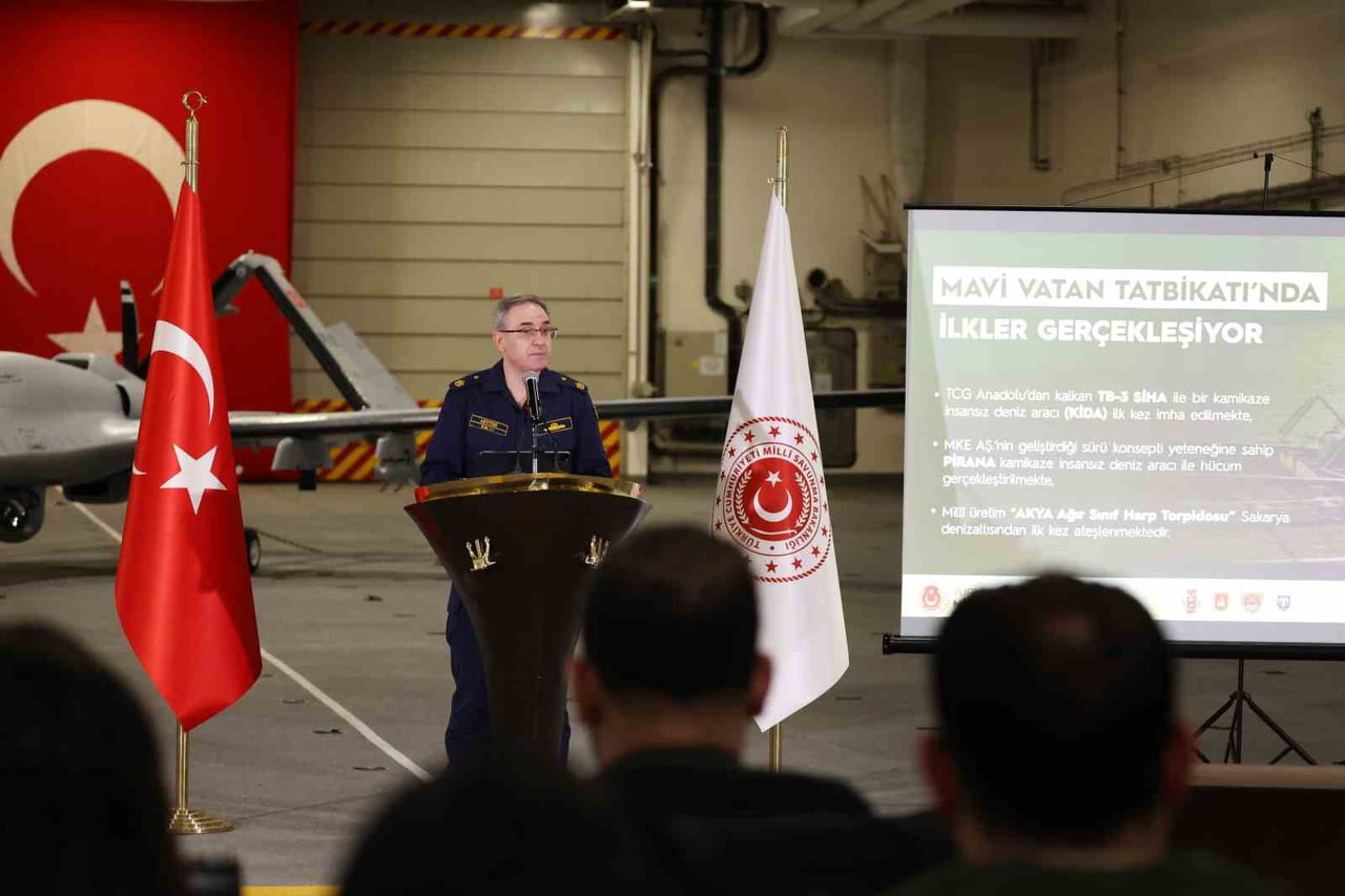 MSB BASIN VE HALKLA İLİŞKİLER MÜŞAVİRİ TUĞAMİRAL ZEKİ AKTÜRK, HAFTALIK BASIN BİLGİLENDİRME...