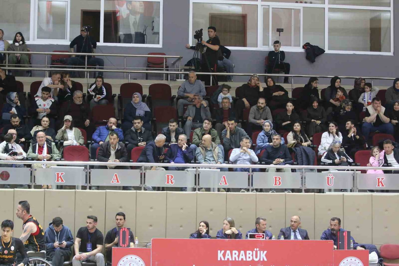 MÜCADELEYİ SİYASİ PARTİ İL TEMSİLCİLERİ, KURUM MÜDÜRLERİ, SİVİL TOPLUM KURULUŞU TEMSİLCİLERİ VE...