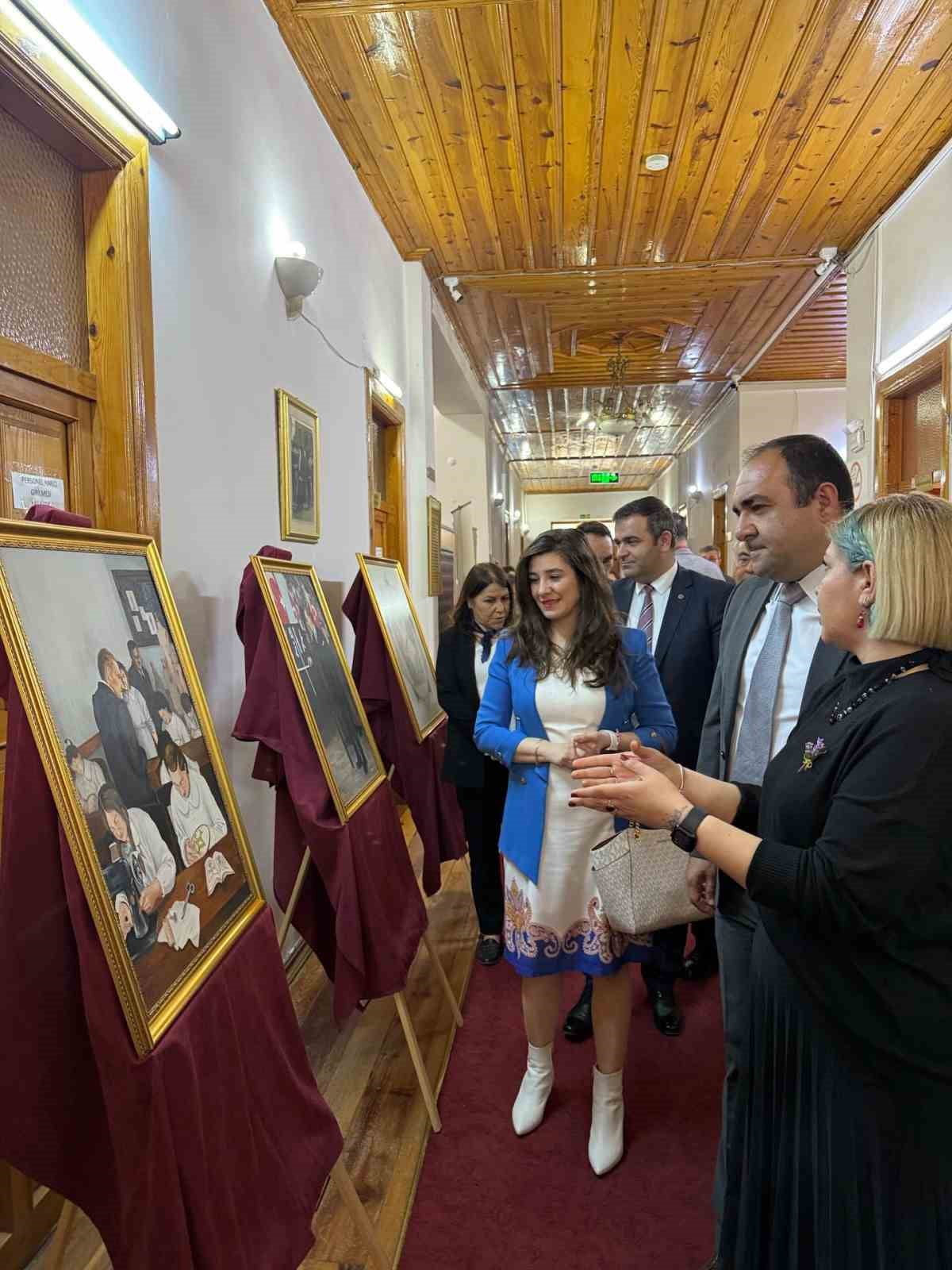 MUĞLA'DA SANAT VE KİTAP BİR ARADA