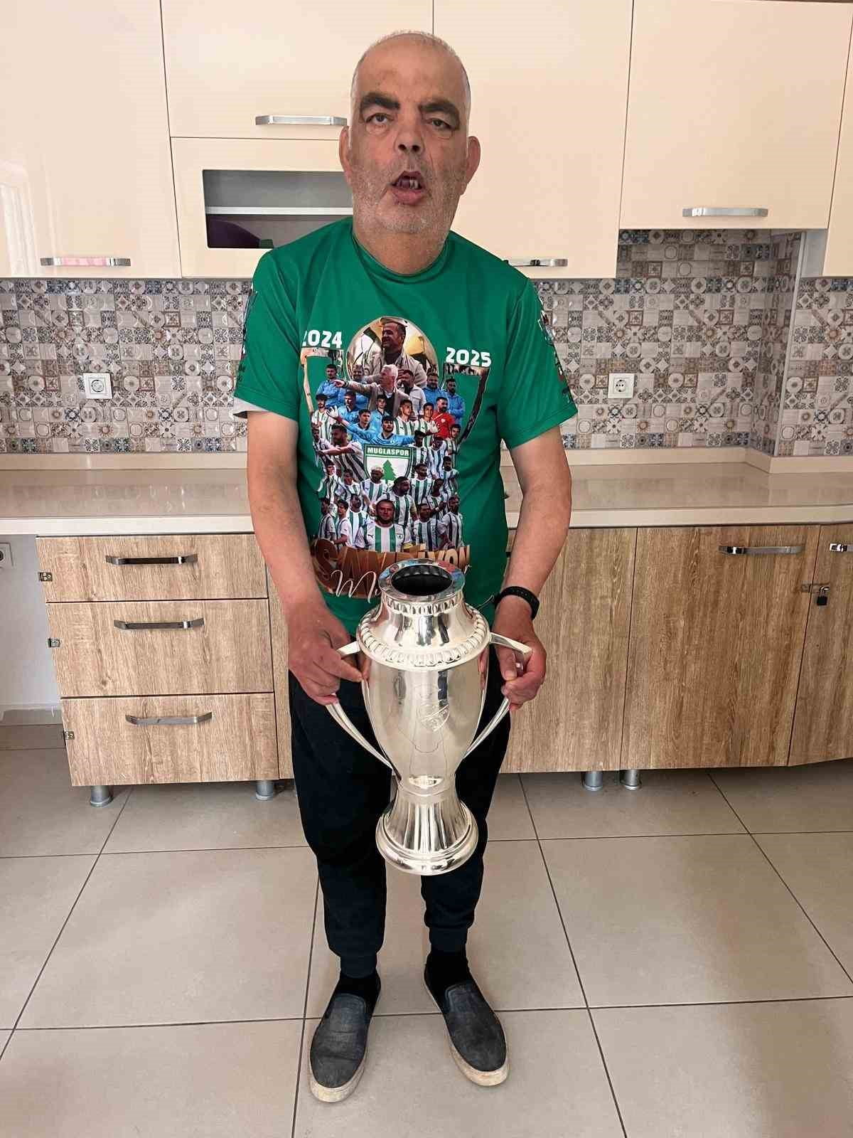 MUĞLA BASINININ TANINAN İSİMLERİNDEN, MUĞLASPOR SEVDALISI SPOR YAZARI VE ESKİ SPOR MUHABİRİ BAKİ...