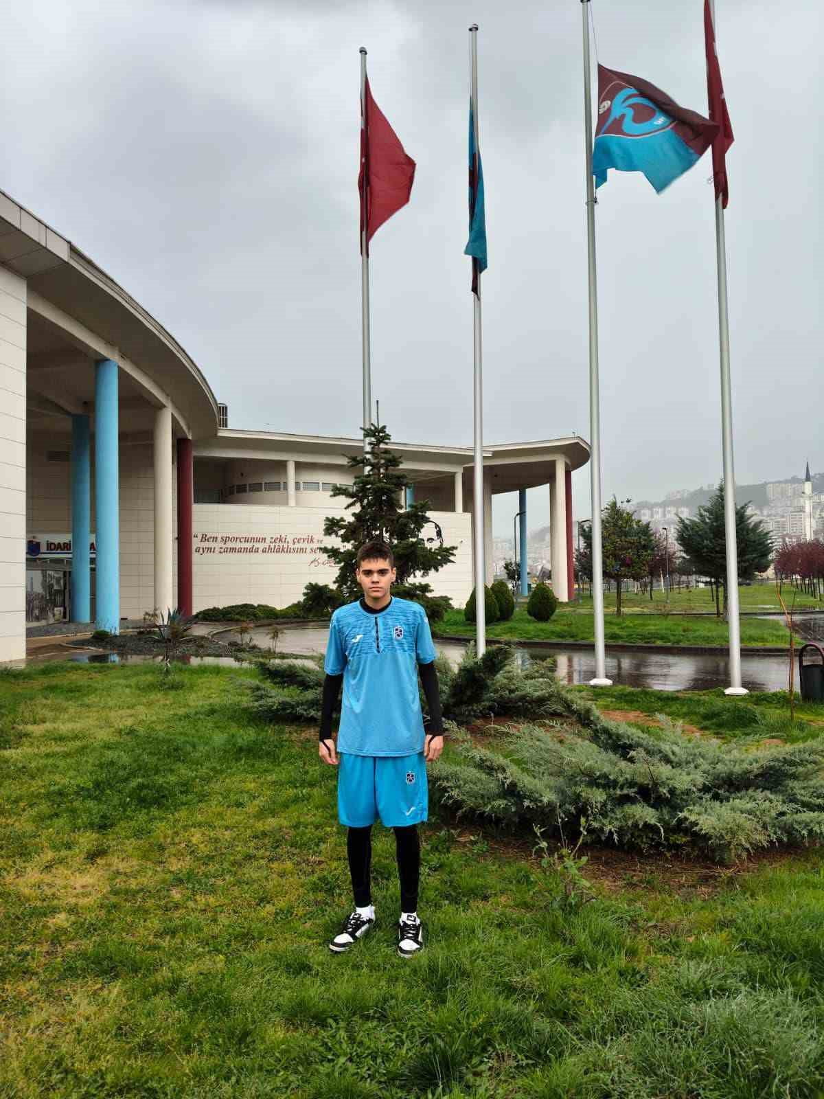 MUĞLASPOR U14 KALECİSİ EYMEN EGE MANAV, TRABZONSPOR ÖZKAN SÜMER FUTBOL AKADEMİSİ TARAFINDAN SEZON...
