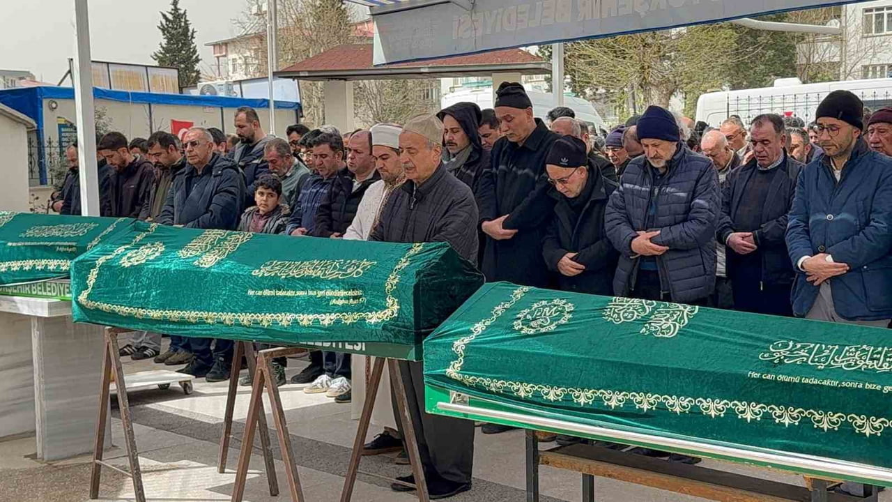 MÜHENDİSLİK CAMİASININ ÖNEMLİ İSİMLERİNDEN PROF. DR. RECEP YAMANKARADENİZ'İN KAYINVALİDESİ KÜBRA...