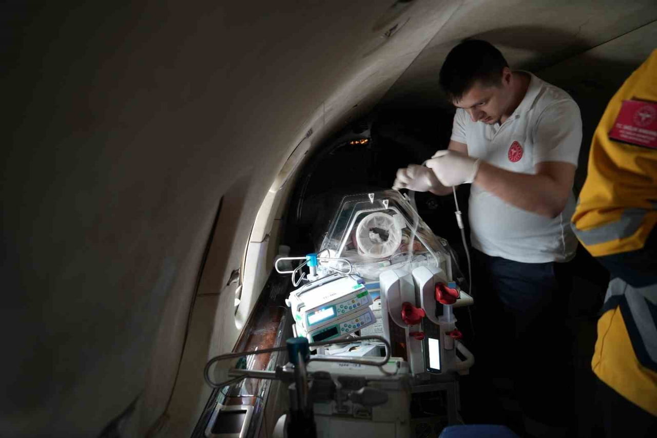 MUŞ'TA 38 HAFTALIK OLARAK DÜNYAYA GELEN VE DOĞUMSAL ANOMALİ ÖYKÜSÜ BULUNAN 2 GÜNLÜK BEBEK İÇİN...