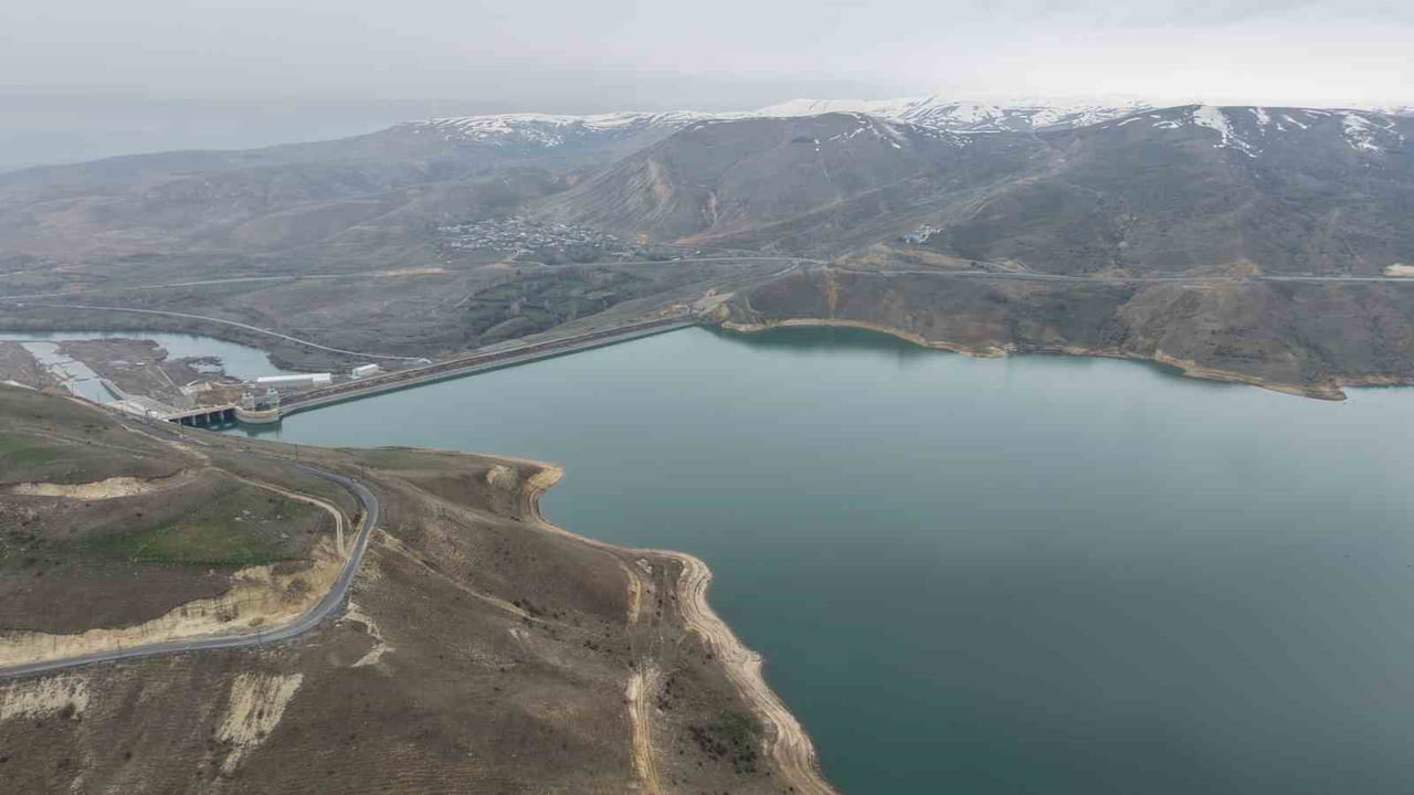 MUŞ'TA ETKİLİ OLAN YAĞIŞLARLA ALPARSLAN-1 VE ALPARSLAN-2 BARAJLARININ DOLULUK ORANI YÜZDE 90'IN...