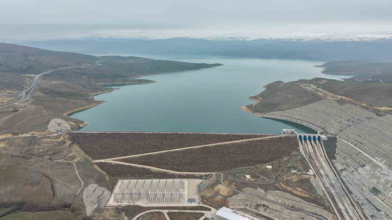 MUŞ'TA ETKİLİ OLAN YAĞIŞLARLA ALPARSLAN-1 VE ALPARSLAN-2 BARAJLARININ DOLULUK ORANI YÜZDE 90'IN...