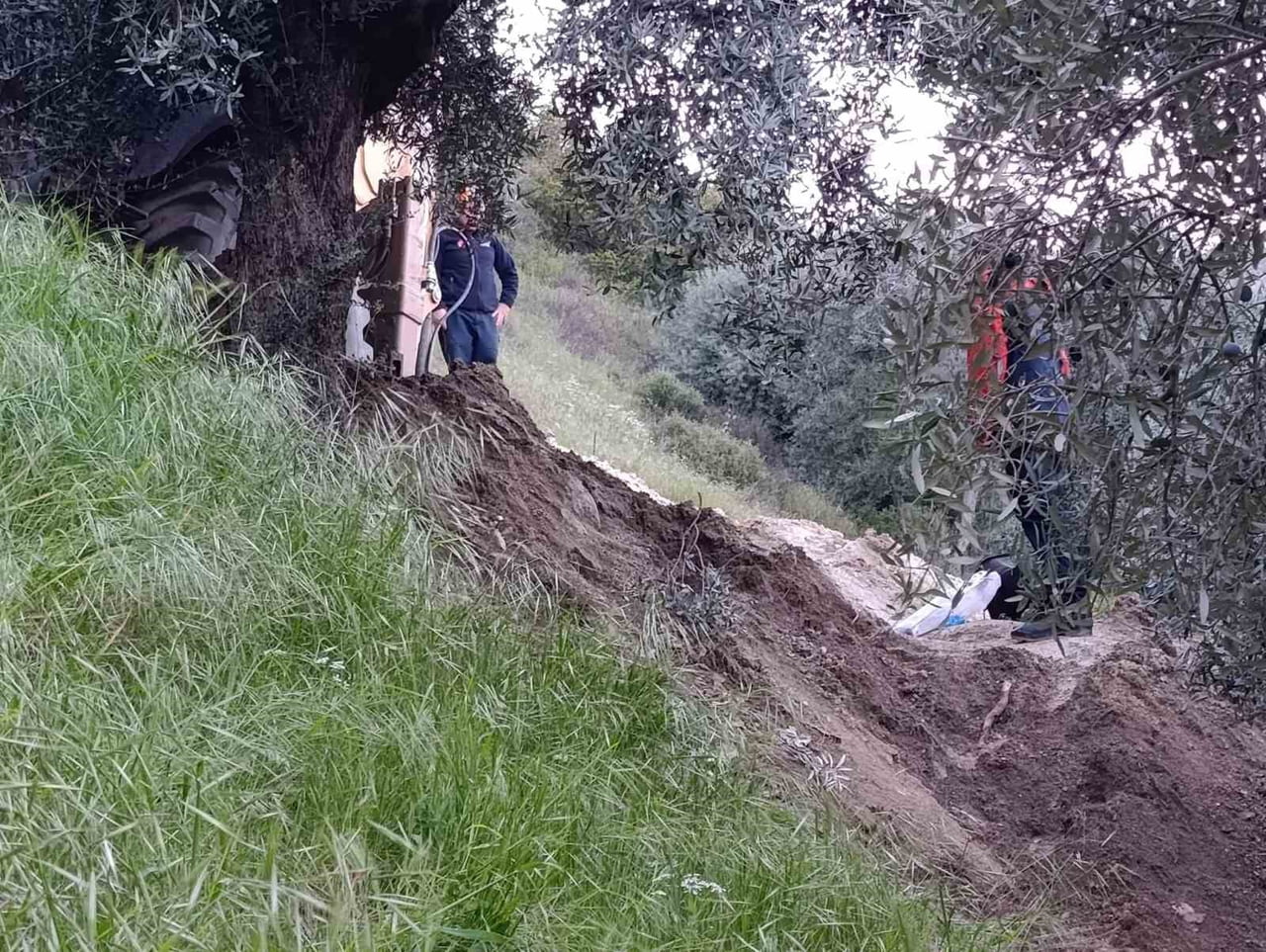 NAZİLLİ’DE KAZIDA OLUŞAN GÖÇÜKTE BİR KİŞİ HAYATINI KAYBETTİ