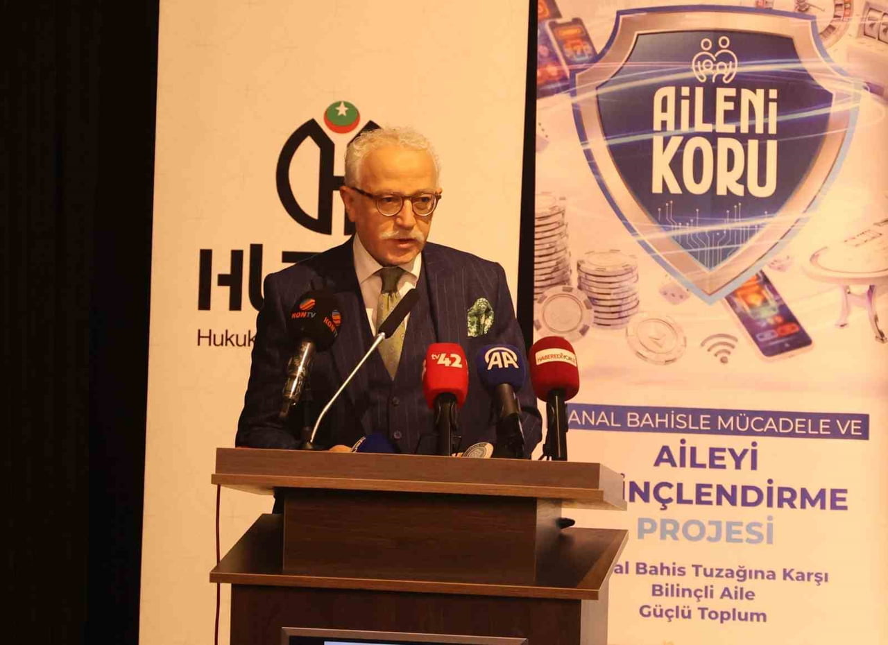 NECMETTİN ERBAKAN ÜNİVERSİTESİ REKTÖRÜ PROF. DR. CEM ZORLU, "SANAL DÜNYA YENİ BİR SOKAK GİBİDİR...